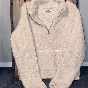 Sherpa sweatshirt